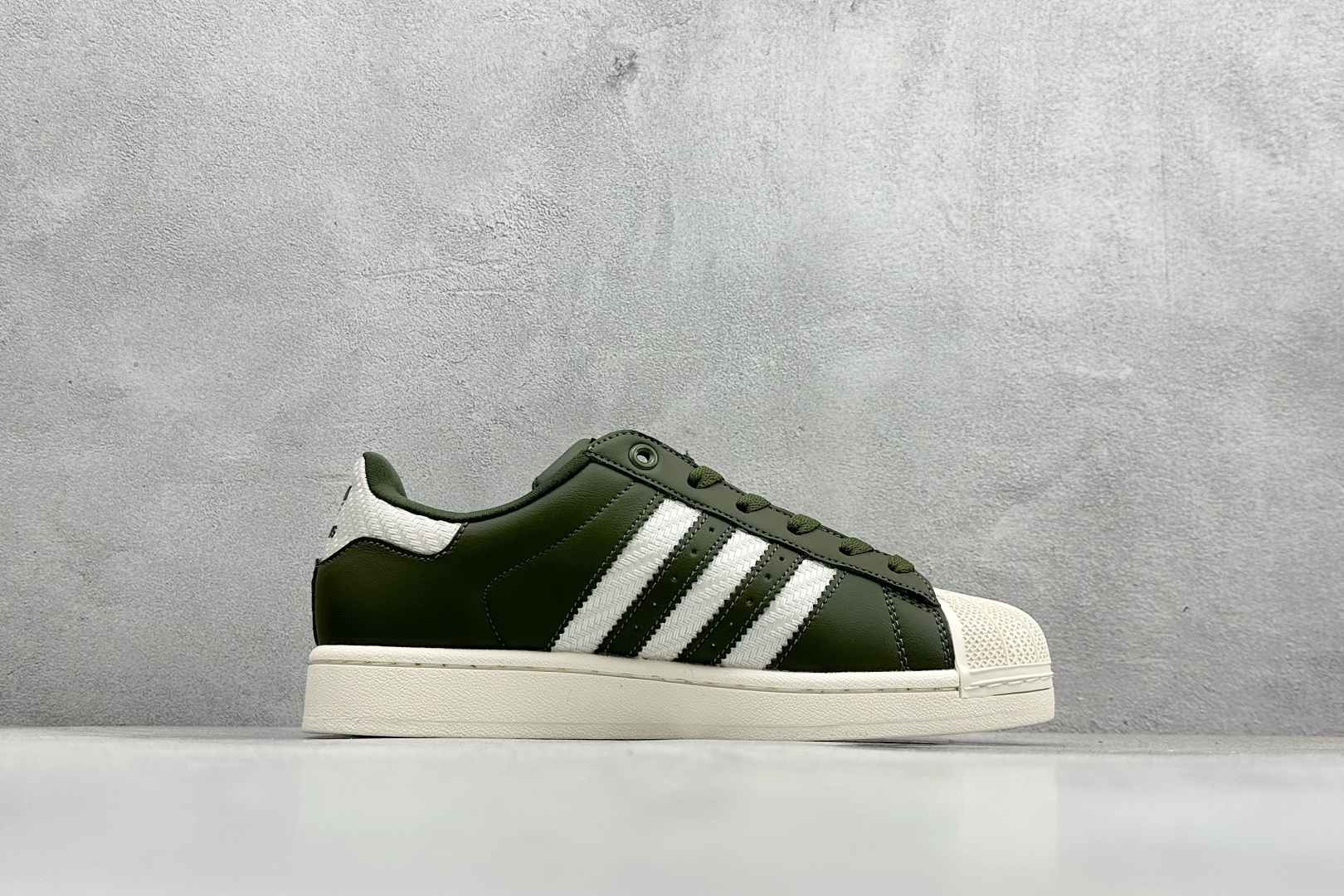 140 AdidOriginals Superstar II 贝壳头系列 阿迪达斯 低帮经典百搭休闲运动板鞋 JQ3181