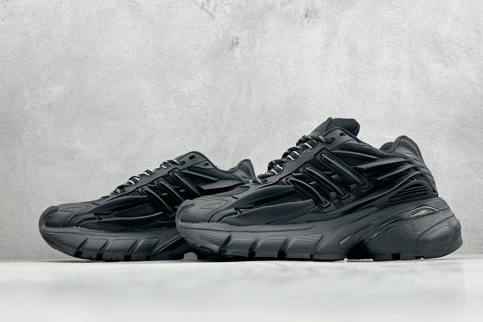 210 AD Adistar Jellyfish 联名款低帮复古风老爹鞋 JP9265