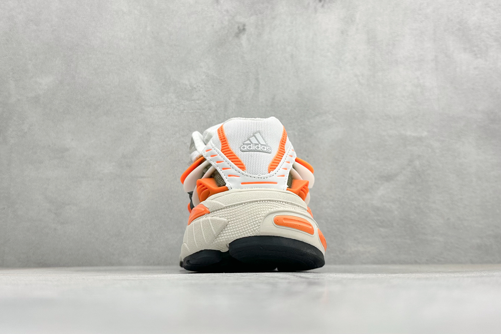 210 AD Adistar Jellyfish 联名款低帮复古风老爹鞋 JP9261