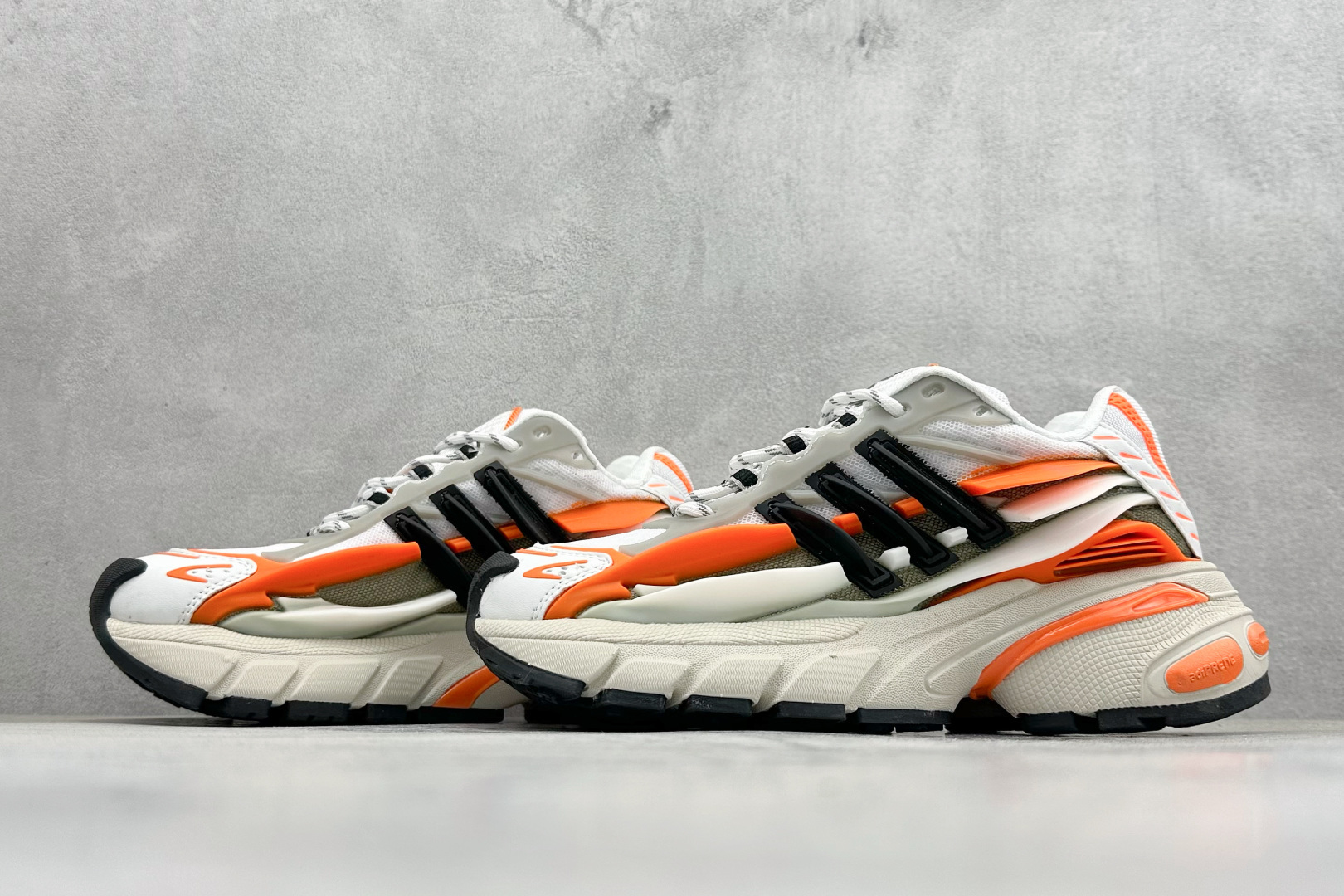 210 AD Adistar Jellyfish 联名款低帮复古风老爹鞋 JP9261