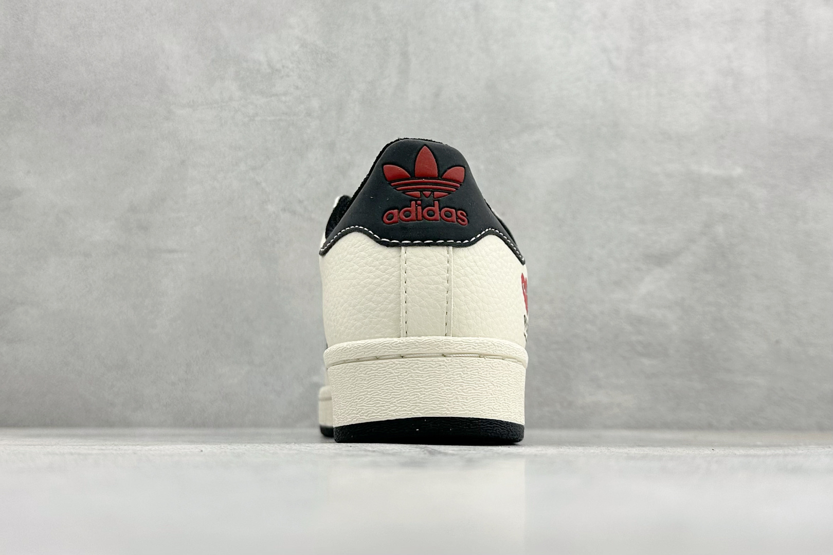 240 AdidGazelle INdoor W 定制贝壳头三叶草休闲防滑耐磨低帮板鞋 DS0030