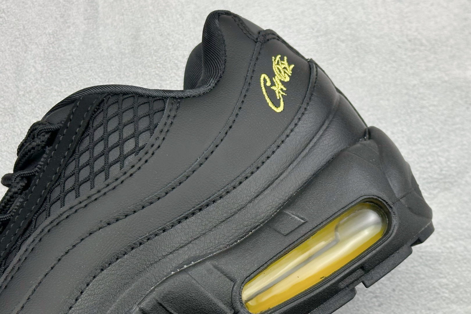 200 NK Air Max 95 SP 潮流百搭休闲气垫缓震慢跑鞋 FB2709-003