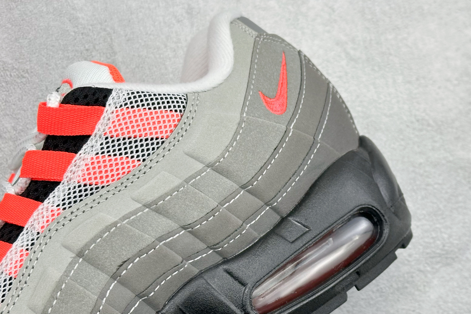 200 NK Air Max 95 SP 潮流百搭休闲气垫缓震慢跑鞋 AT2865-100