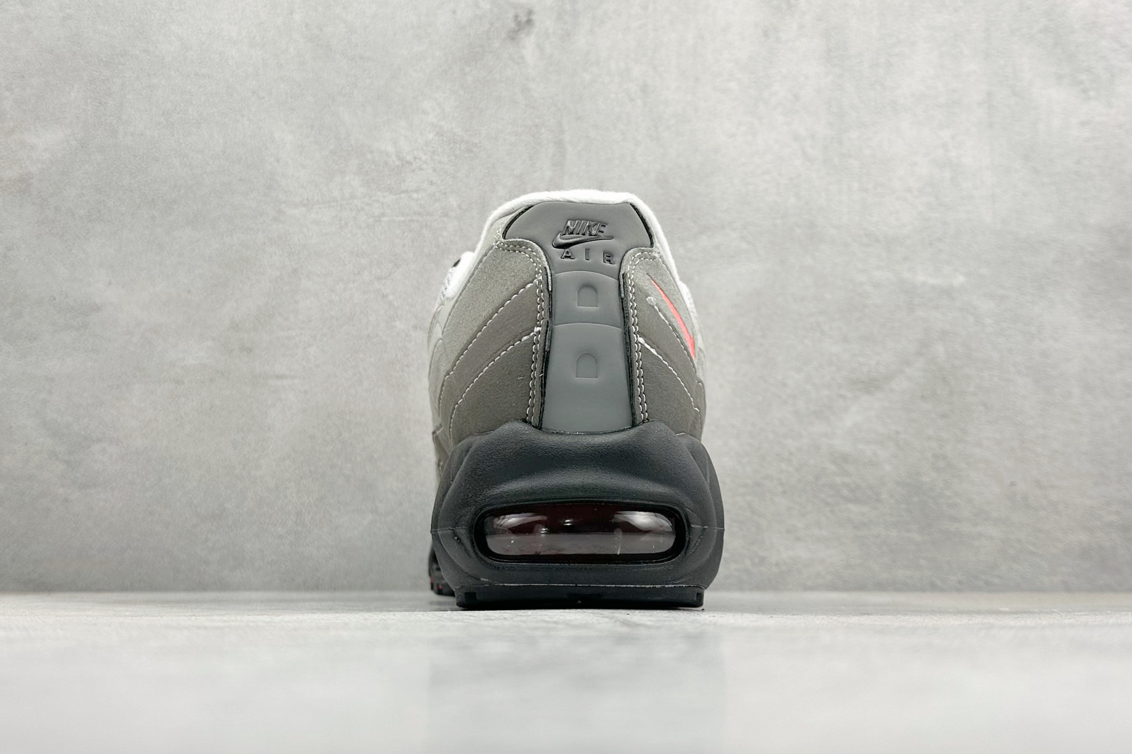 200 NK Air Max 95 SP 潮流百搭休闲气垫缓震慢跑鞋 AT2865-100