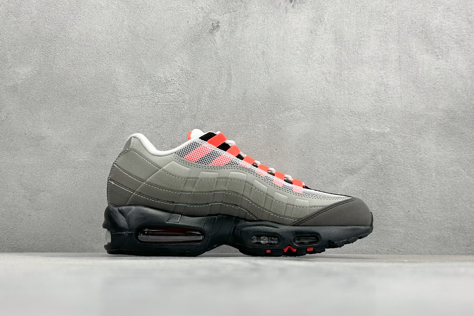 200 NK Air Max 95 SP 潮流百搭休闲气垫缓震慢跑鞋 AT2865-100