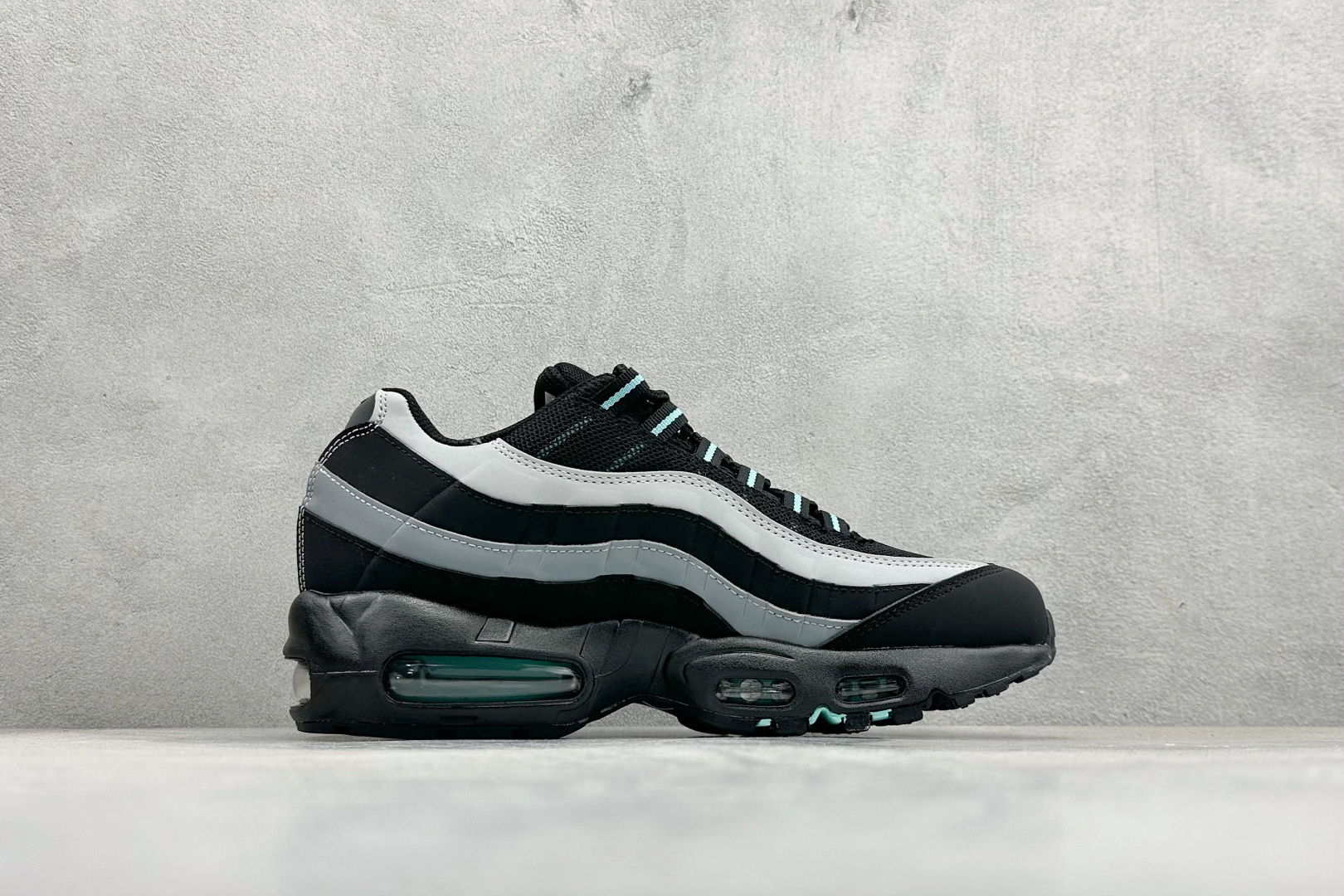 200 NK Air Max 95 SP 潮流百搭休闲气垫缓震慢跑鞋 IB2871-002