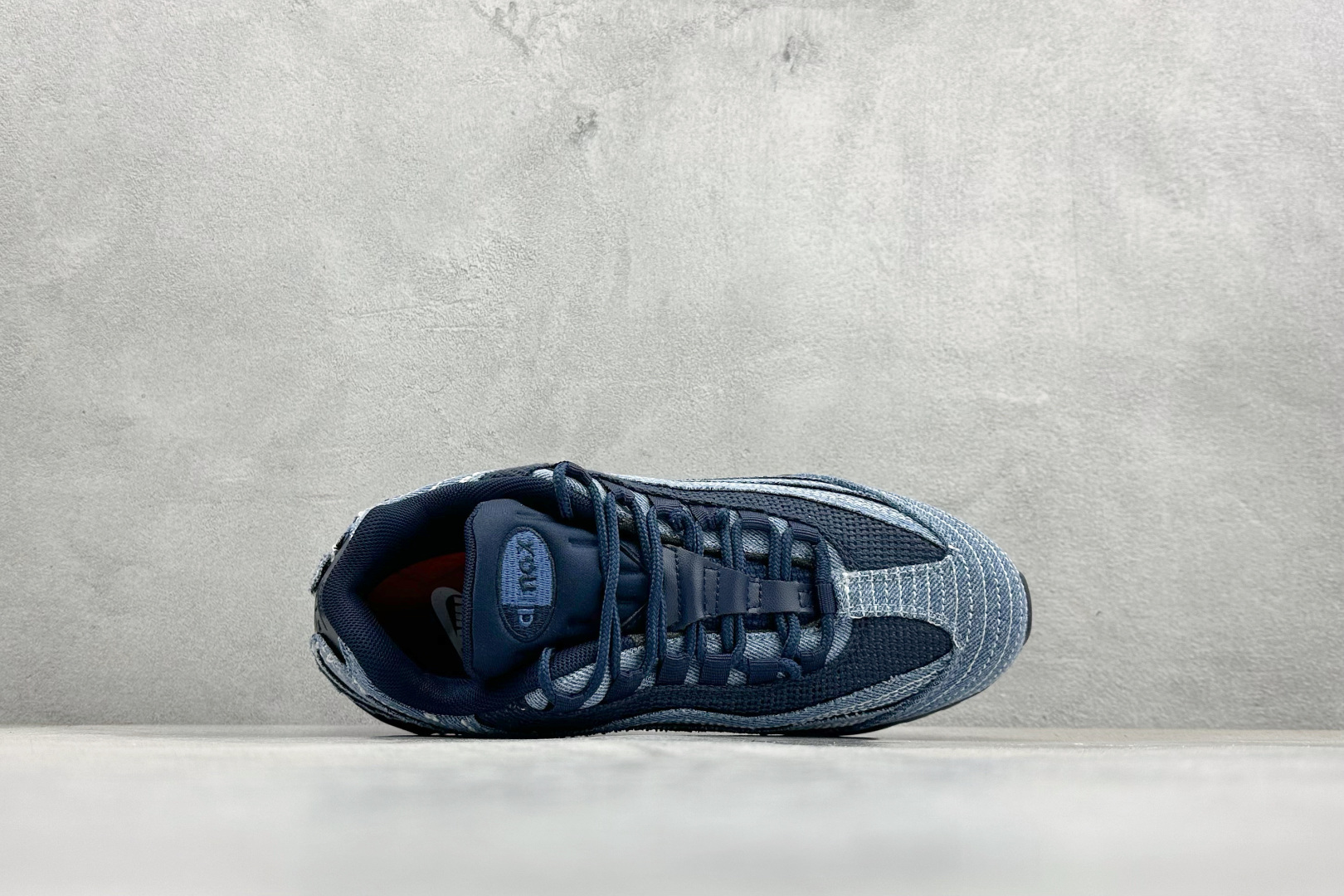 NK Air Max 95 SP 潮流百搭休闲气垫缓震慢跑鞋 HM4743-400