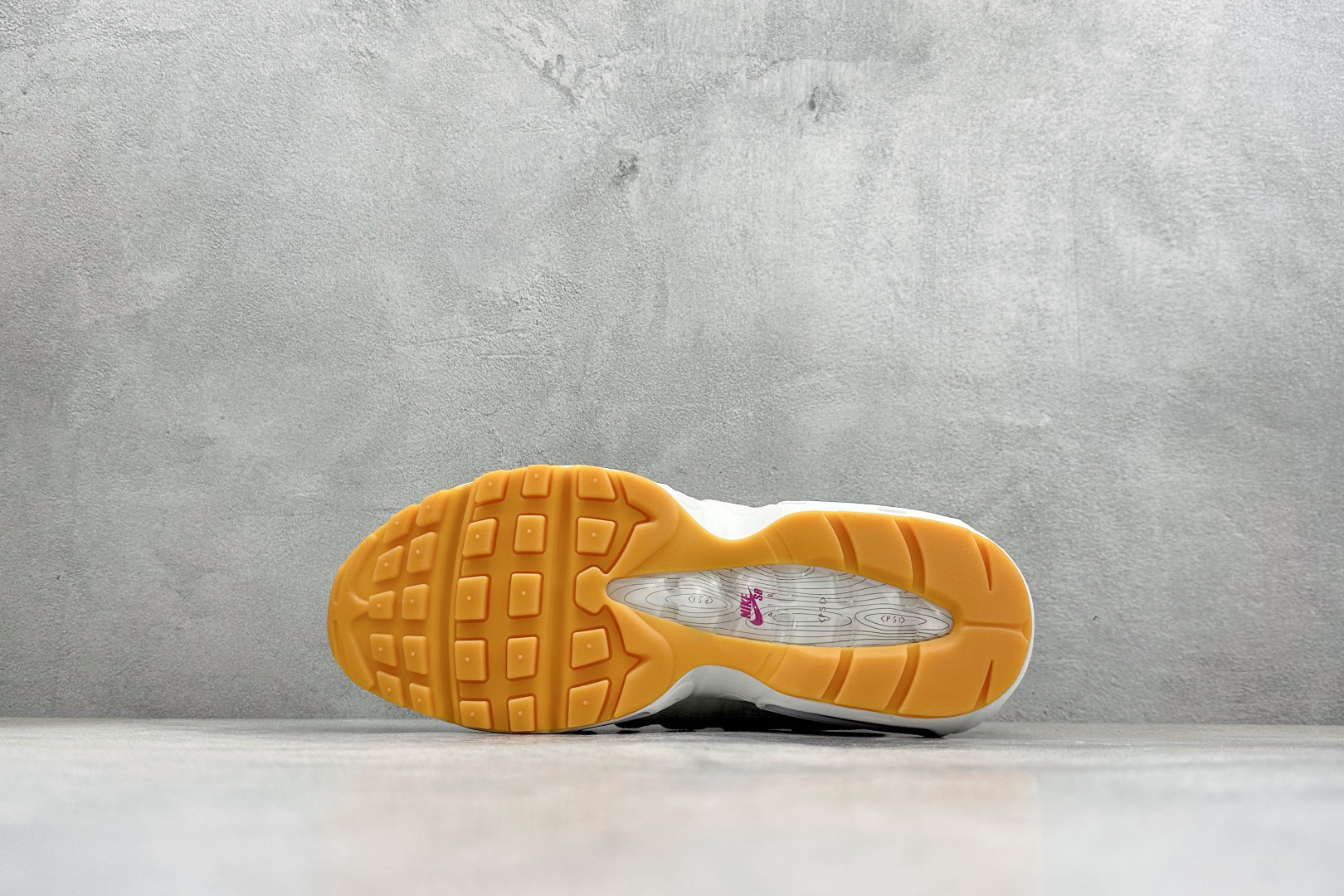 200 NK Air Max 95 SP 潮流百搭休闲气垫缓震慢跑鞋 HF7545-100