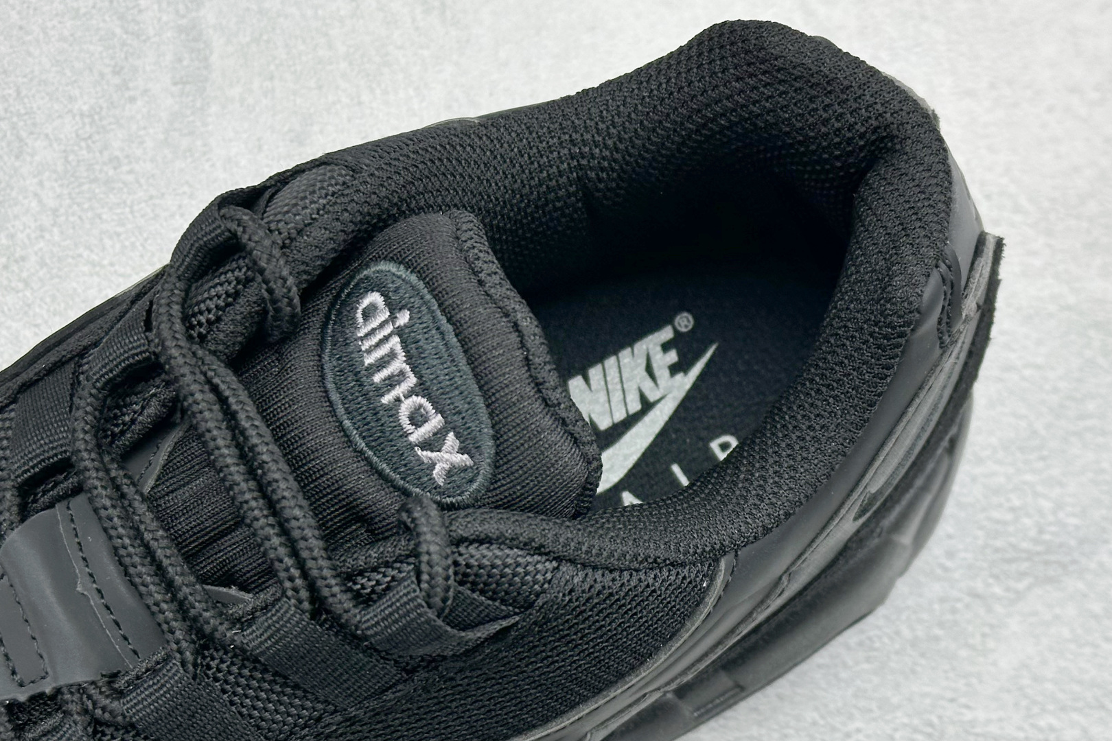 200 NK Air Max 95 SP 潮流百搭休闲气垫缓震慢跑鞋 CI3705-001