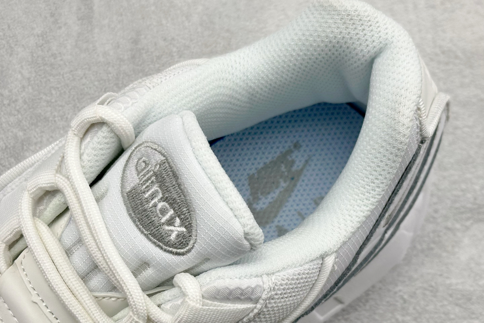 200 NK Air Max 95 SP 潮流百搭休闲气垫缓震慢跑鞋 CT1268-100