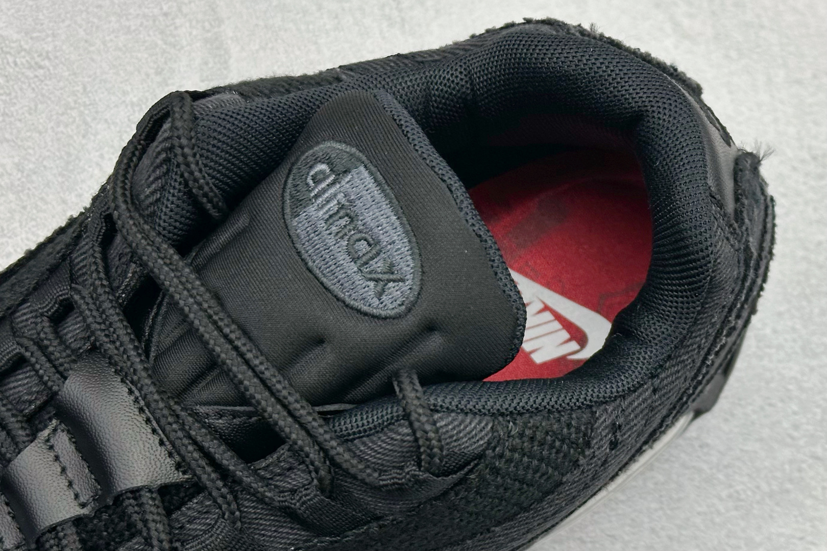 200 NK Air Max 95 SP 潮流百搭休闲气垫缓震慢跑鞋 HM4743-001