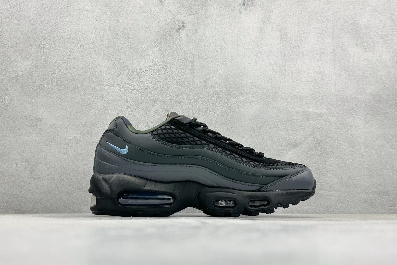 200 NK Air Max 95 SP 潮流百搭休闲气垫缓震慢跑鞋 FB2709-002