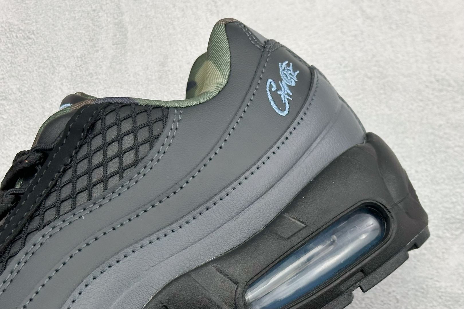 200 NK Air Max 95 SP 潮流百搭休闲气垫缓震慢跑鞋 FB2709-002