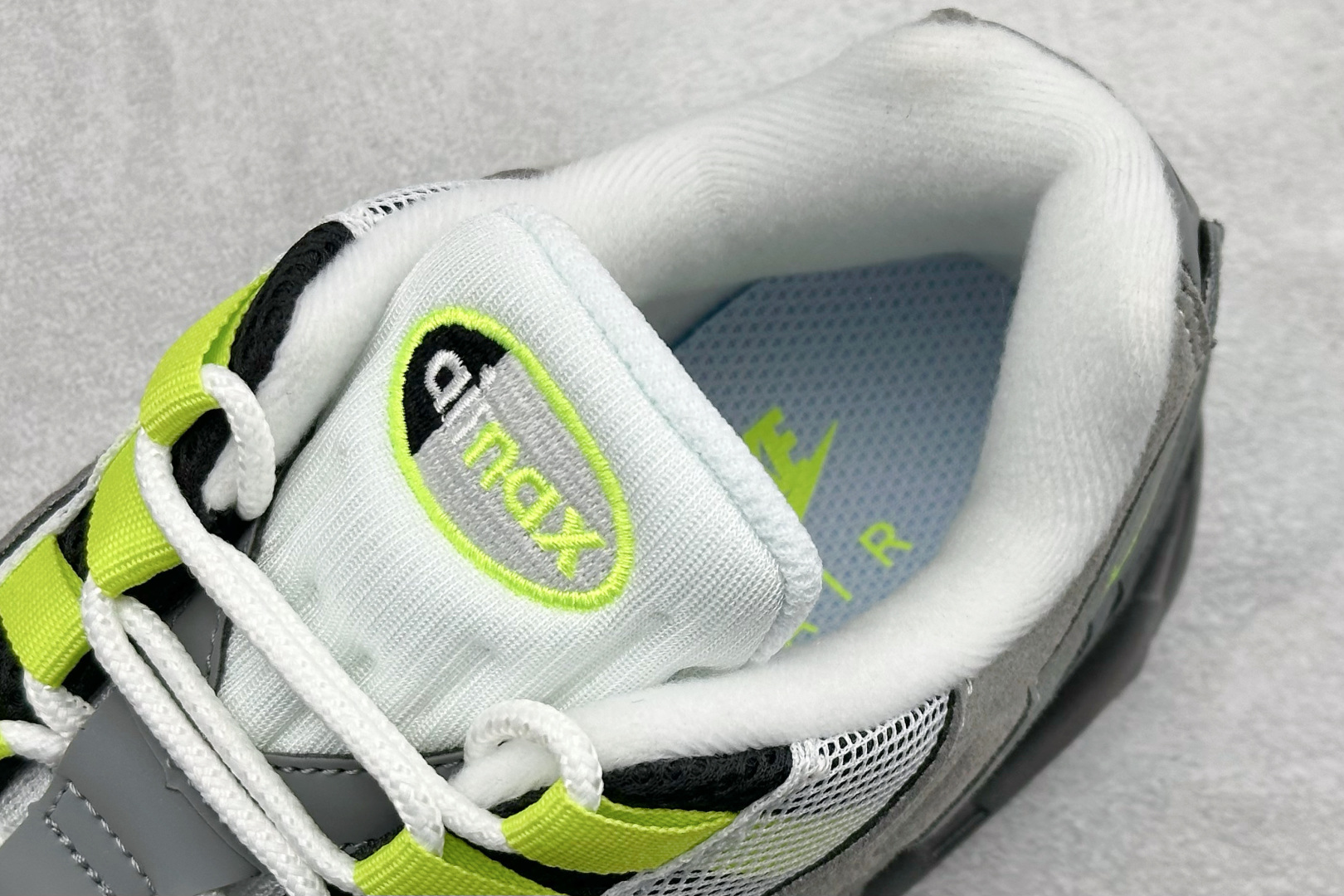 200 NK Air Max 95 SP 潮流百搭休闲气垫缓震慢跑鞋 CT1689-001