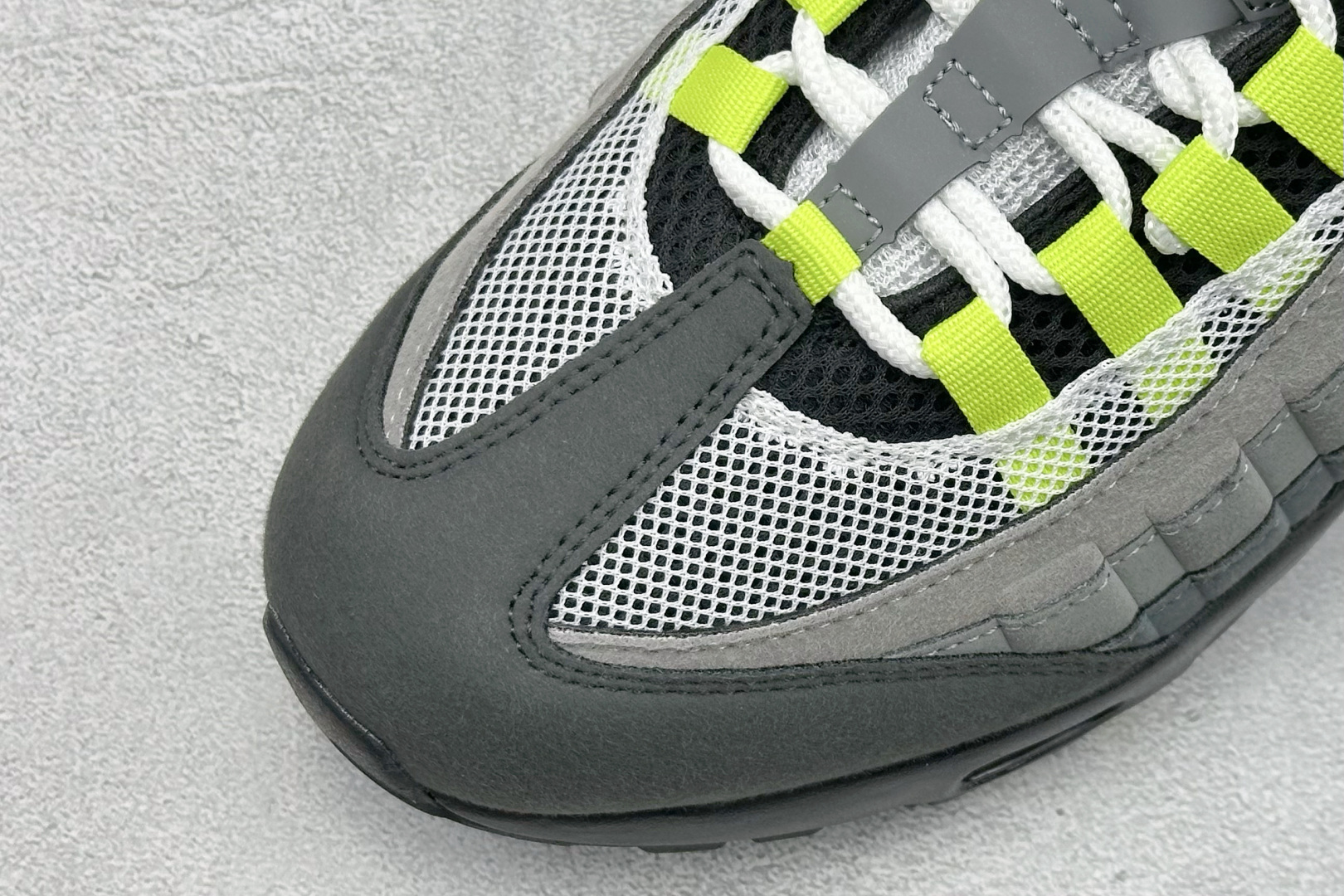 200 NK Air Max 95 SP 潮流百搭休闲气垫缓震慢跑鞋 CT1689-001