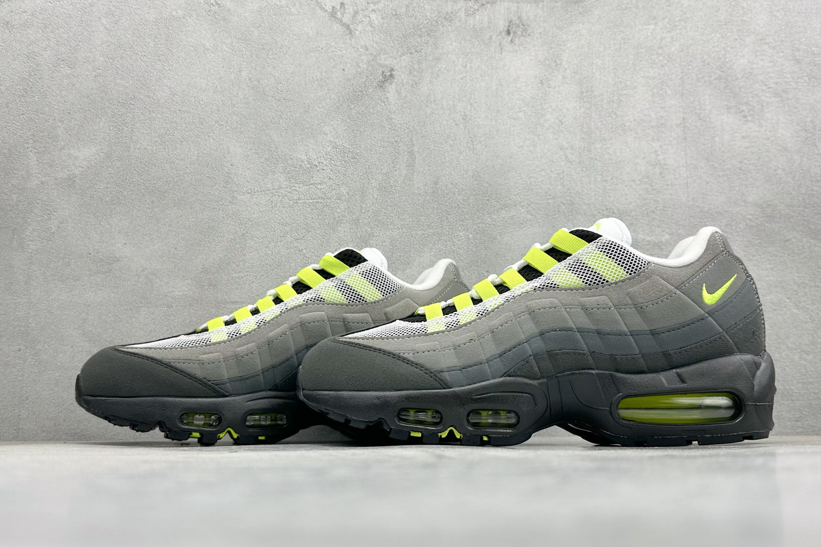 200 NK Air Max 95 SP 潮流百搭休闲气垫缓震慢跑鞋 CT1689-001