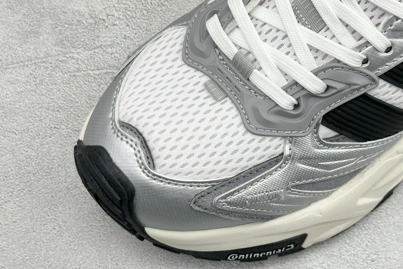 200 XS版AdidXLG StoEdge 阿迪复古透气休闲老爹鞋 JS0059