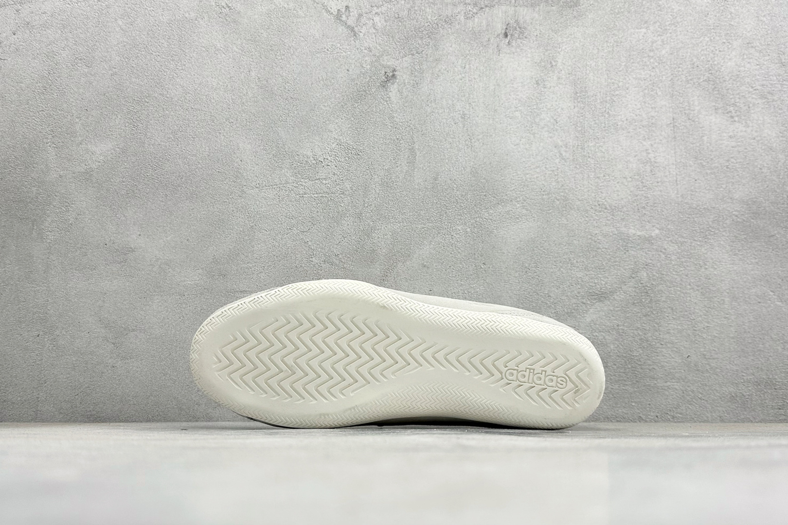 180 XL版AD Urban Reverie 魔术贴城市芭蕾风薄底休闲鞋 JQ9390