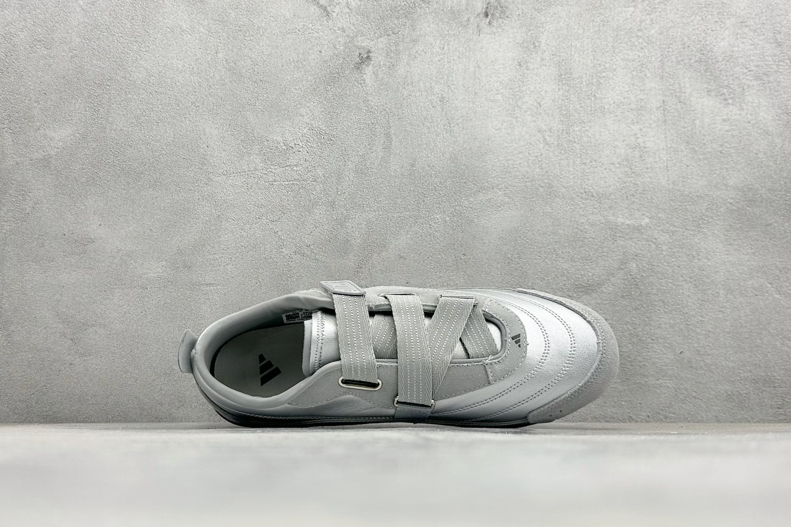 180 XL版AD Urban Reverie 魔术贴城市芭蕾风薄底休闲鞋 JQ9392