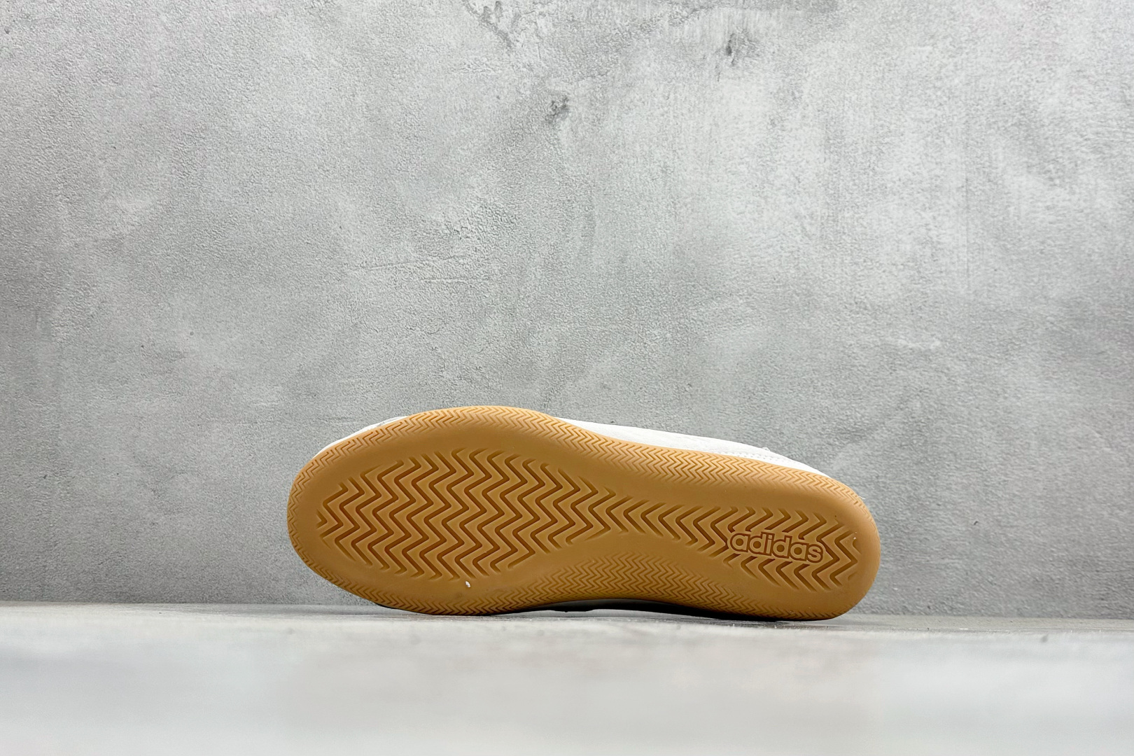 180 XL版AD Urban Reverie 魔术贴城市芭蕾风薄底休闲鞋 JS0151