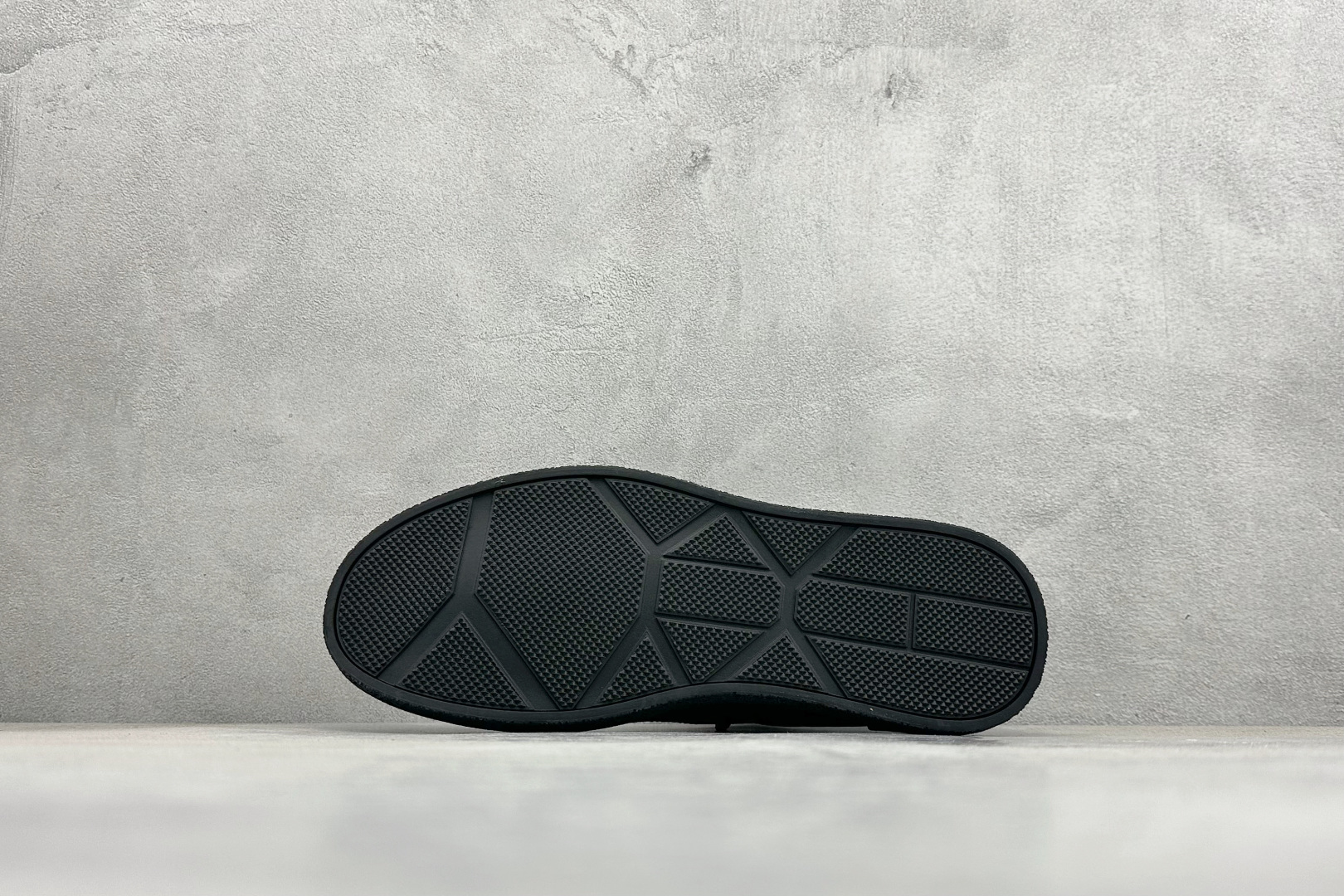 300 Ecco 爱步2022秋冬新款皮面休闲防滑平底鞋 958836-01001