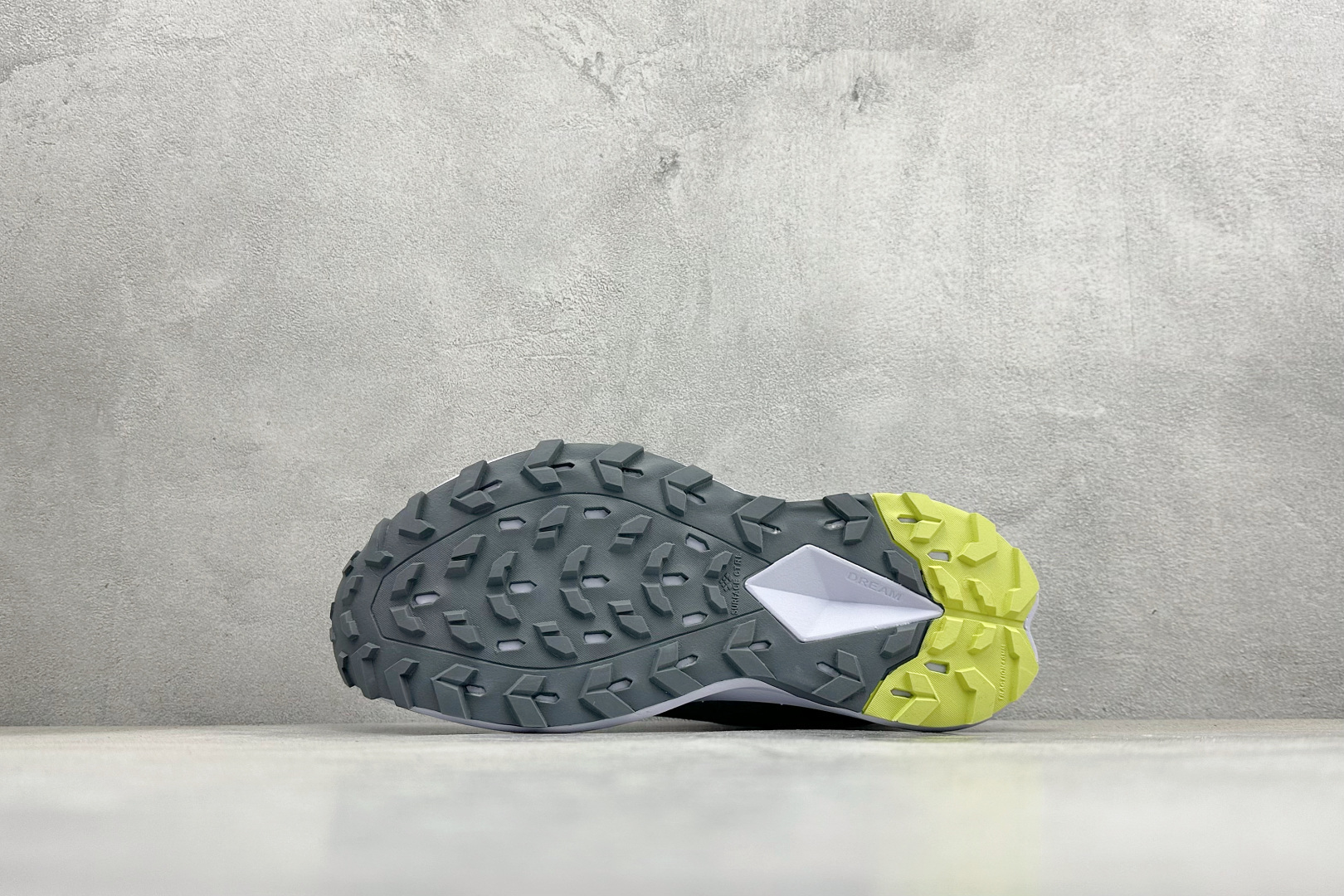 180 北面 M VECTIV ENDURIS 4 圆头系带减震耐磨低帮徒步鞋 NS97R04B