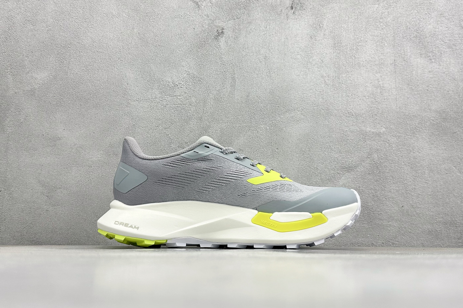 180 北面 M VECTIV ENDURIS 4 圆头系带减震耐磨低帮徒步鞋 NS97R03A