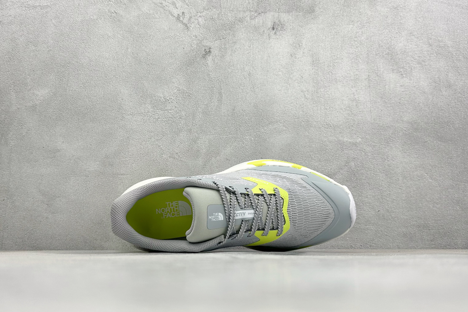 180 北面 M VECTIV ENDURIS 4 圆头系带减震耐磨低帮徒步鞋 NS97R03A