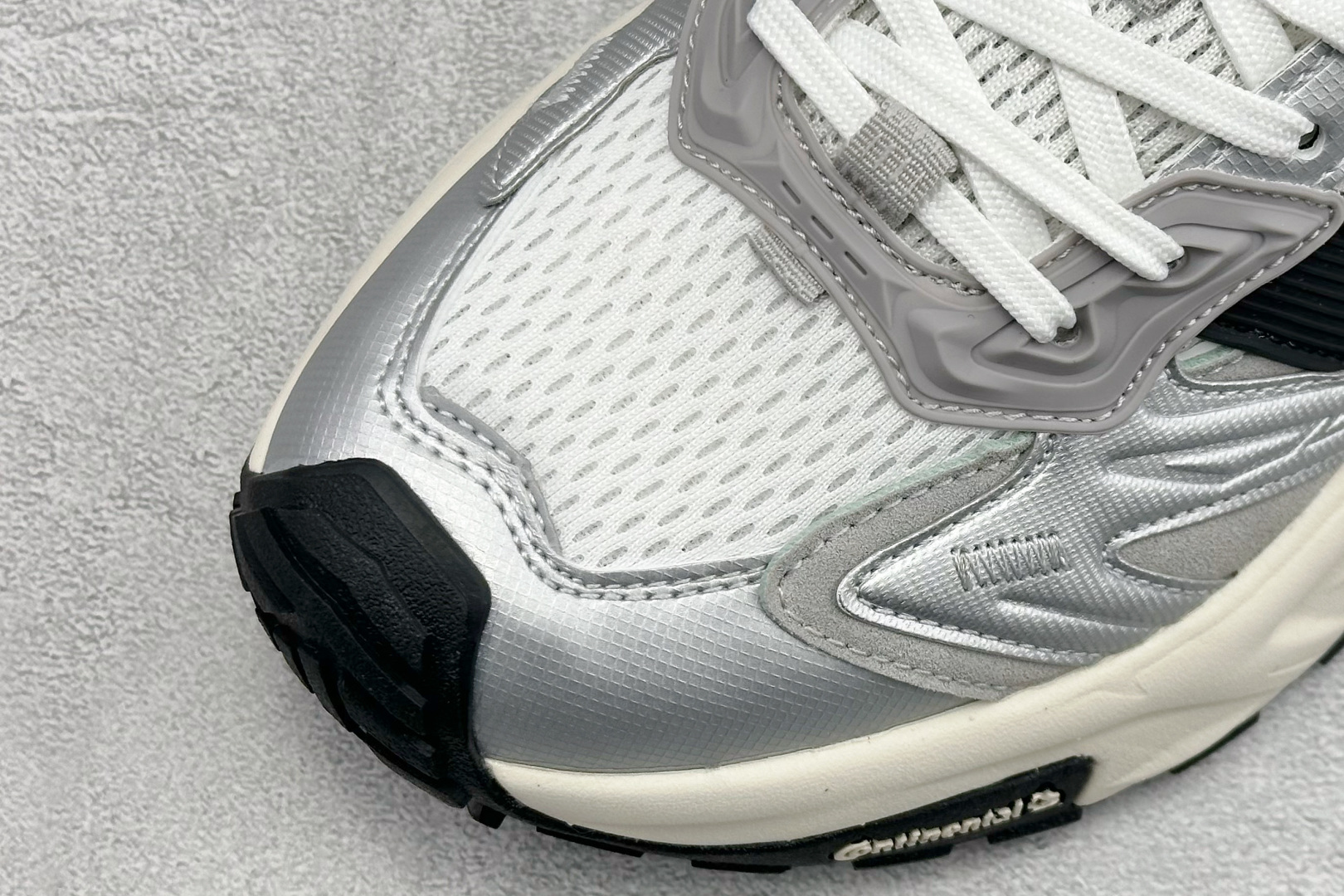 200 AdidXLG STOEDGE 舒适百搭减震耐磨透气老爹鞋 JS0059