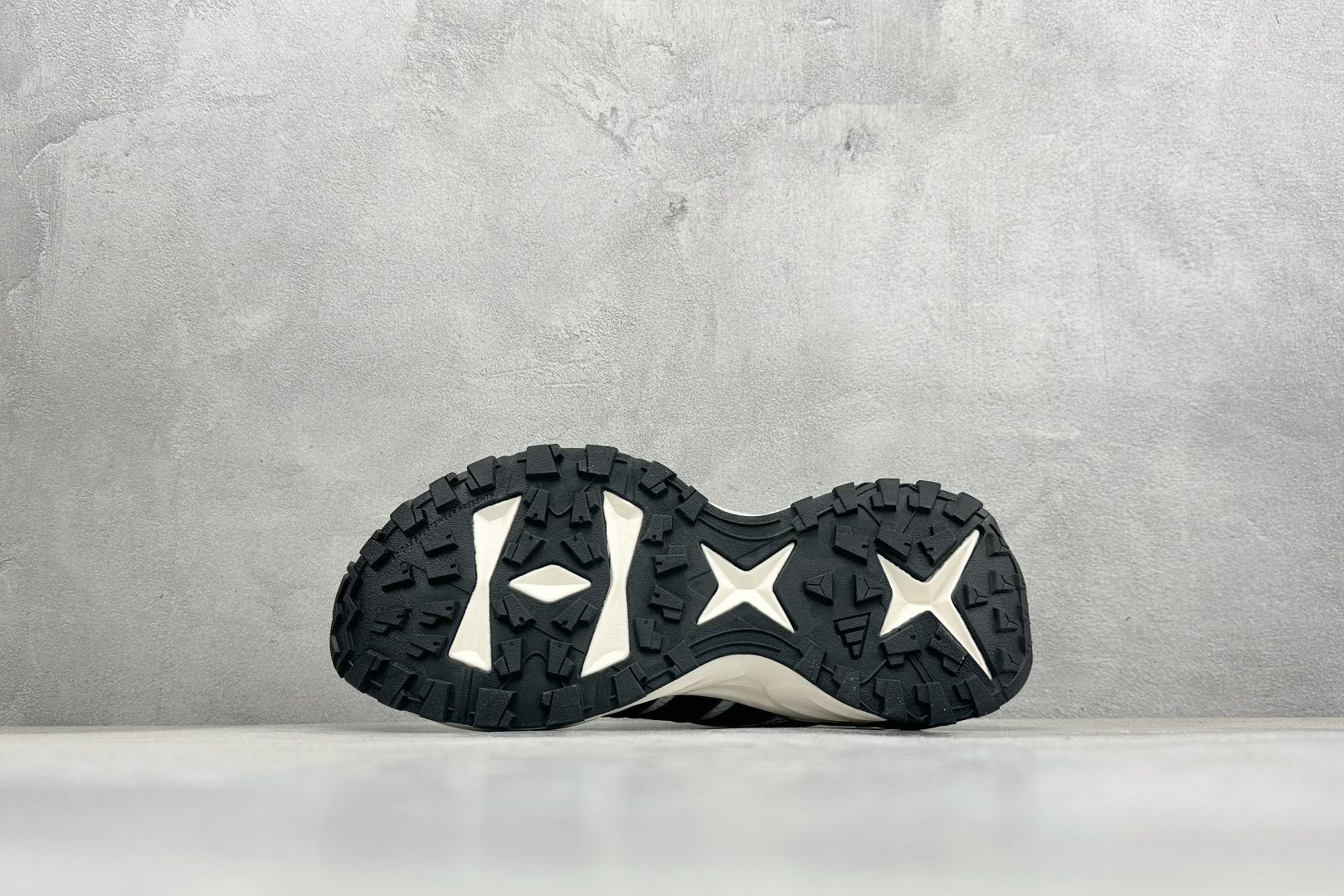 200 AdidXLG STOEDGE 舒适百搭减震耐磨透气老爹鞋 JS0059