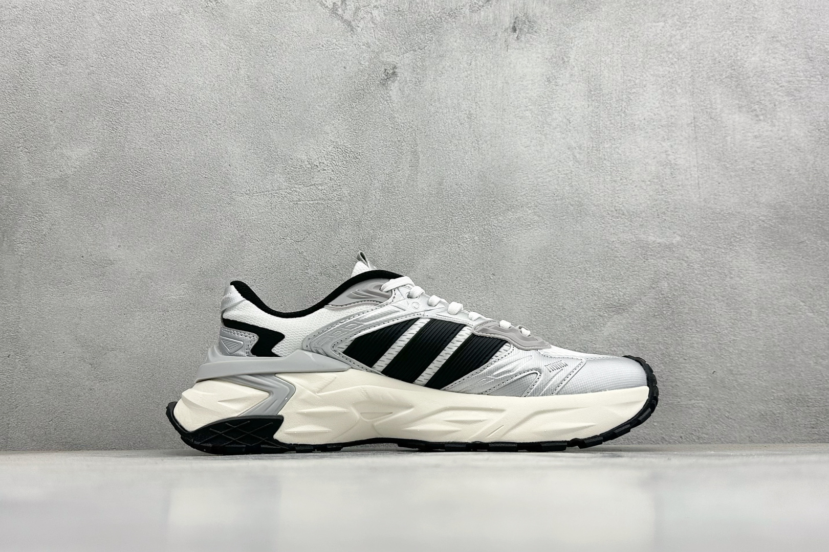 200 AdidXLG STOEDGE 舒适百搭减震耐磨透气老爹鞋 JS0059