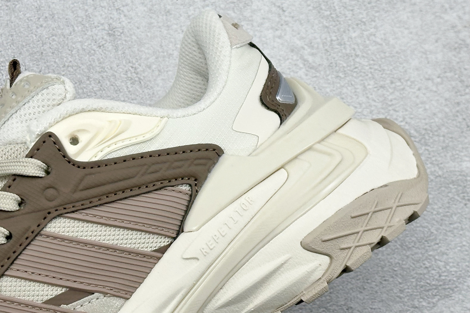 200 AdidXLG STOEDGE 舒适百搭减震耐磨透气老爹鞋 KK1003-Chinese UA Cheap High Quatity Brand Clothes Bags handbags Sneakers wholesale wholesaler seller from China Factory suppliers Fashion Clothing Shoes best Quality Beautiful Price 200 AdidXLG STOEDGE 舒适百搭减震耐磨透气老爹鞋 KK1003