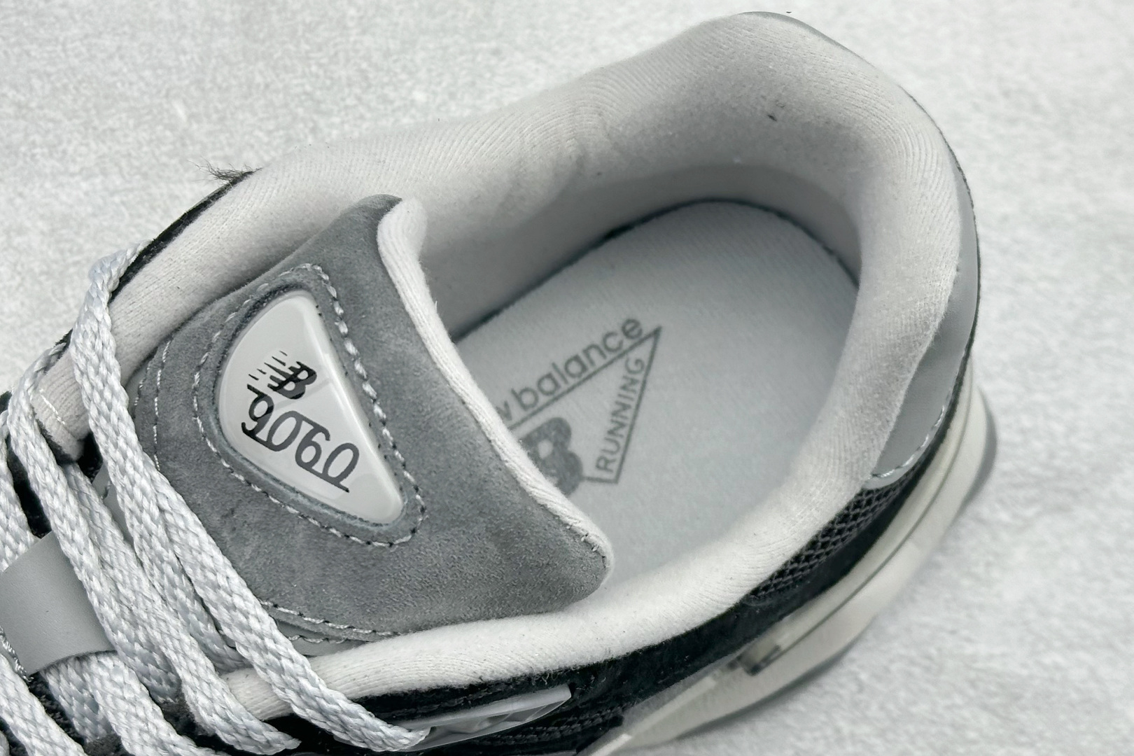 210 New Balance NB9060系列 复古休闲运动慢跑鞋 U9060JBD-Chinese UA Cheap High Quatity Brand Clothes Bags handbags Sneakers wholesale wholesaler seller from China Factory suppliers Fashion Clothing Shoes best Quality Beautiful Price 210 New Balance NB9060系列 复古休闲运动慢跑鞋 U9060JBD