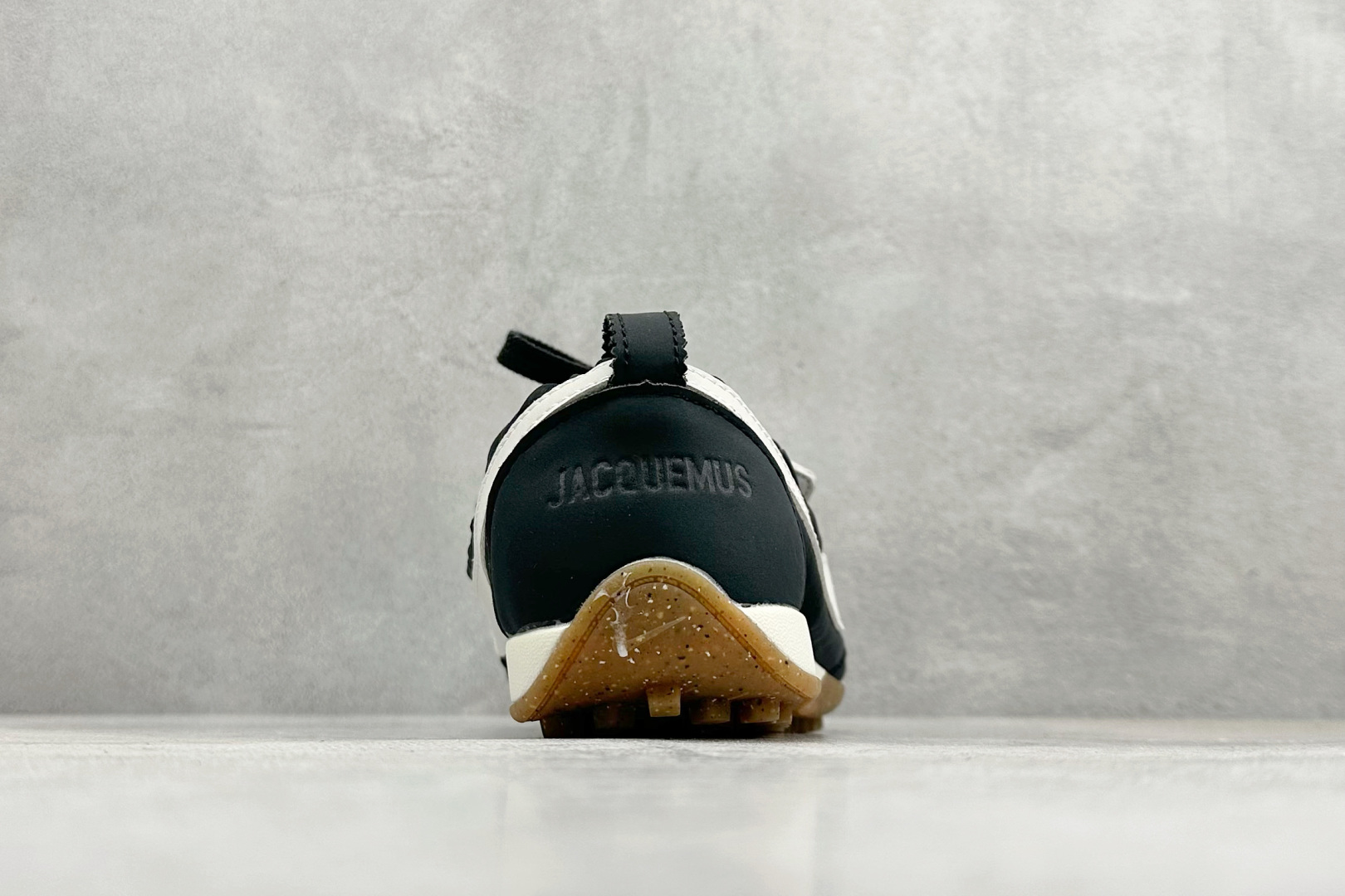 💰 NK Moon Shoe x Jacquemus 联名尼龙复古柔软舒适薄底休闲鞋欧美‍走秀‍‍款英伦