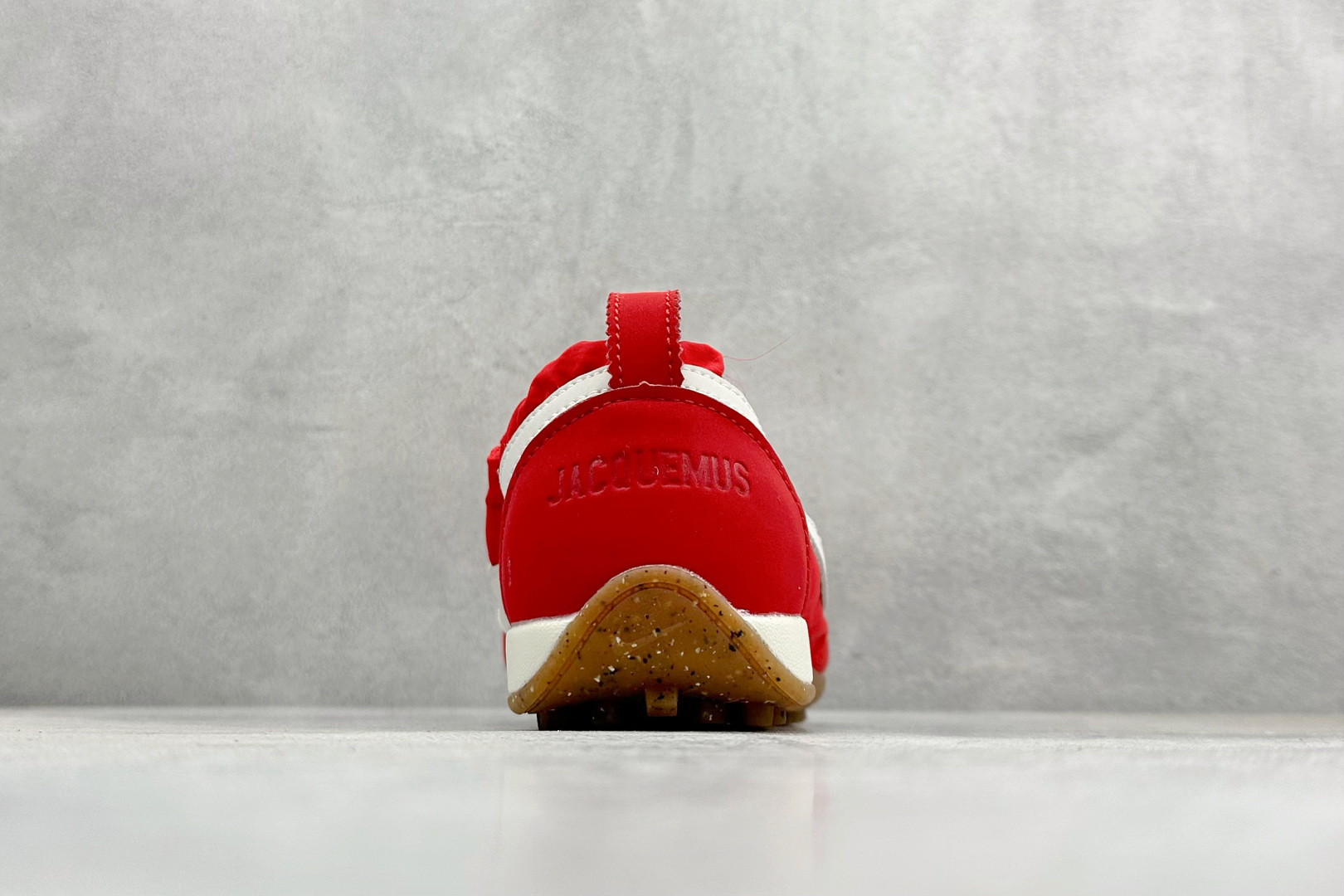 220 NK MoShoe x Jacquemus 联名尼龙复古柔软舒适薄底休闲鞋 HV8547-600