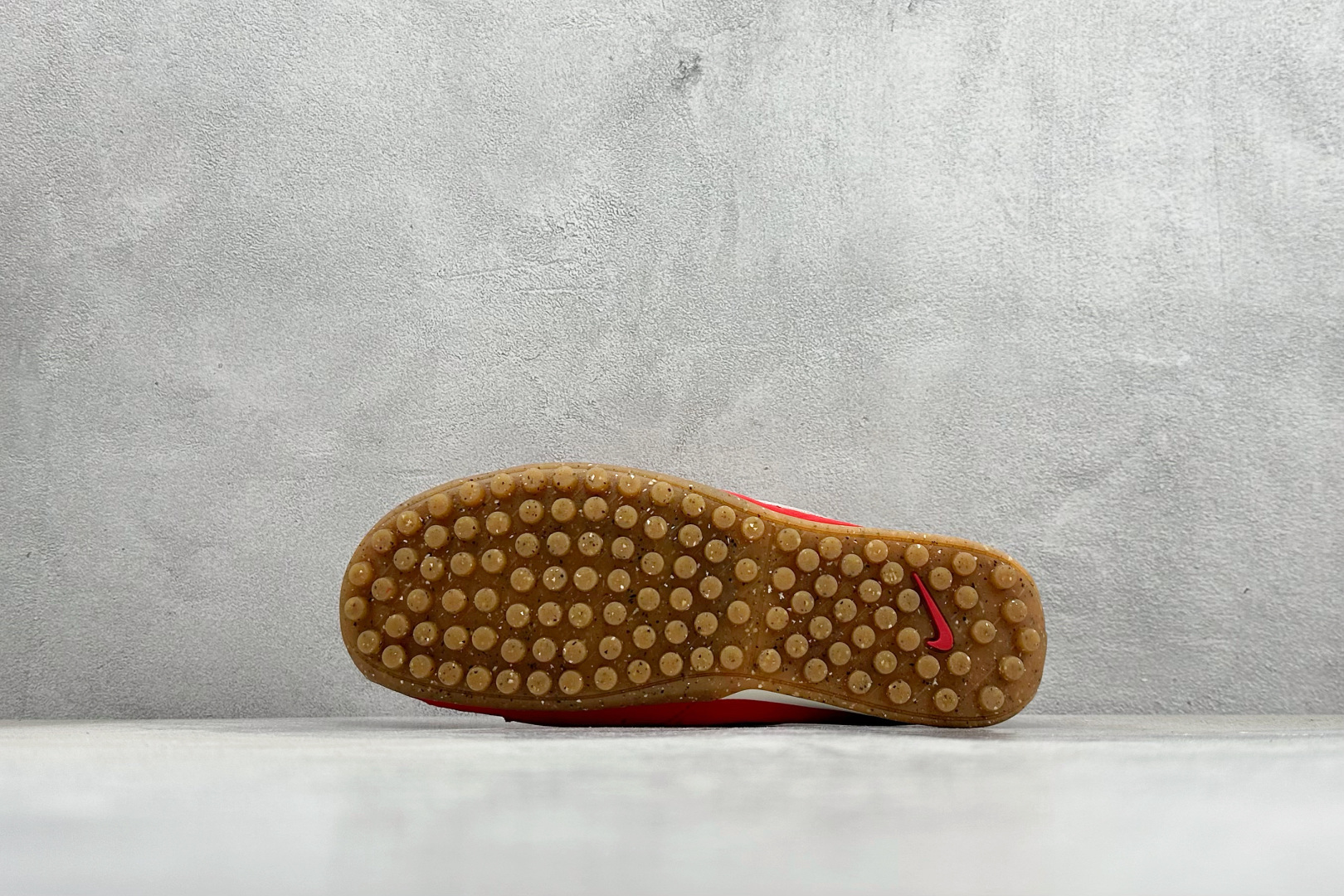 220 NK MoShoe x Jacquemus 联名尼龙复古柔软舒适薄底休闲鞋 HV8547-600