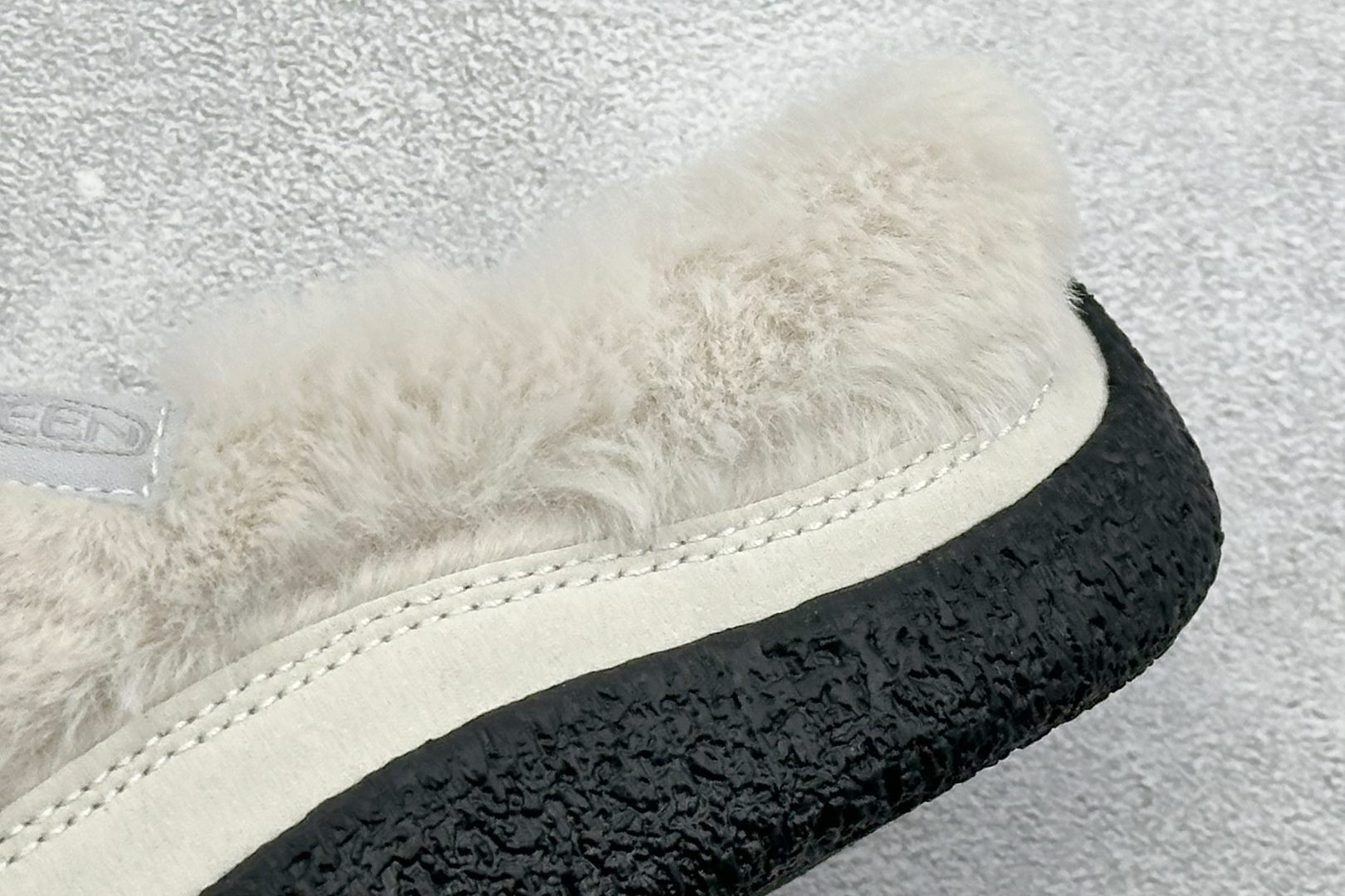 190 GX版KEEN Howser 3 Slide 小羊蹄 保暖舒适 户外休闲 防滑耐磨 低帮 生活休闲鞋 1022258