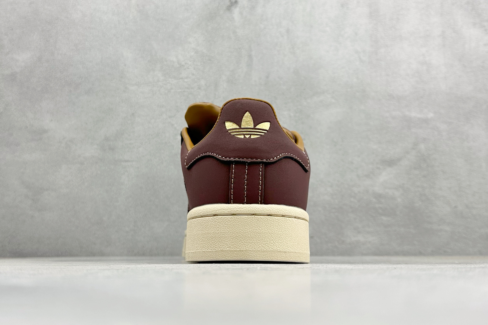 160 TAD Originals Campus 00s 学院系列面包风复古休闲运动板鞋 JS3777