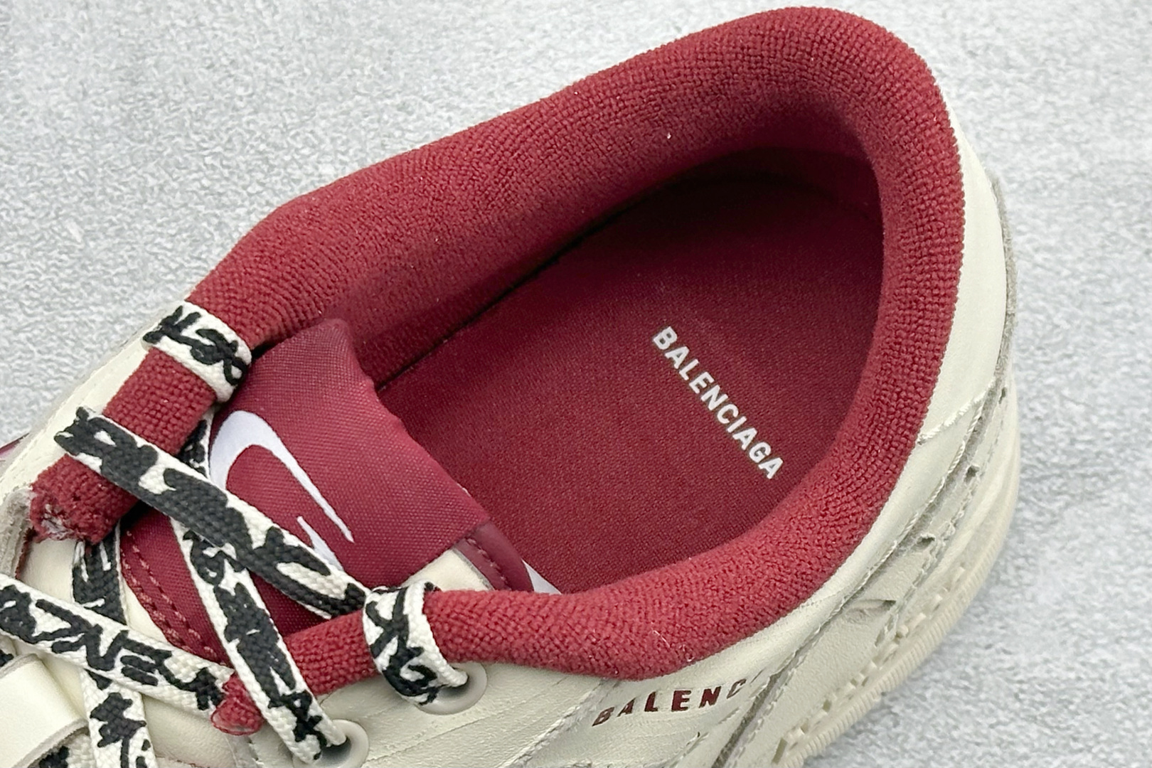 400 PK版Balenciaga 巴黎世家十八代 Hamptons 手工做旧款 牛皮革 复古圆头系带低帮休闲鞋 841765-WCURS-9960