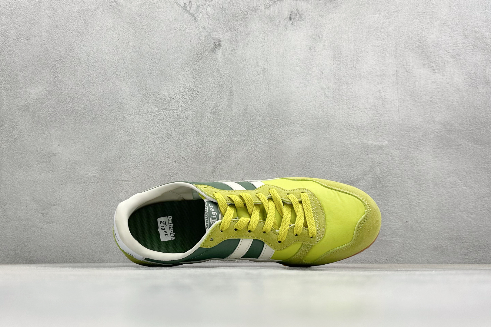 150 CH版Onitsuka Serrano 系列 亚瑟士鬼冢虎 复古经典板鞋 1183B400-305