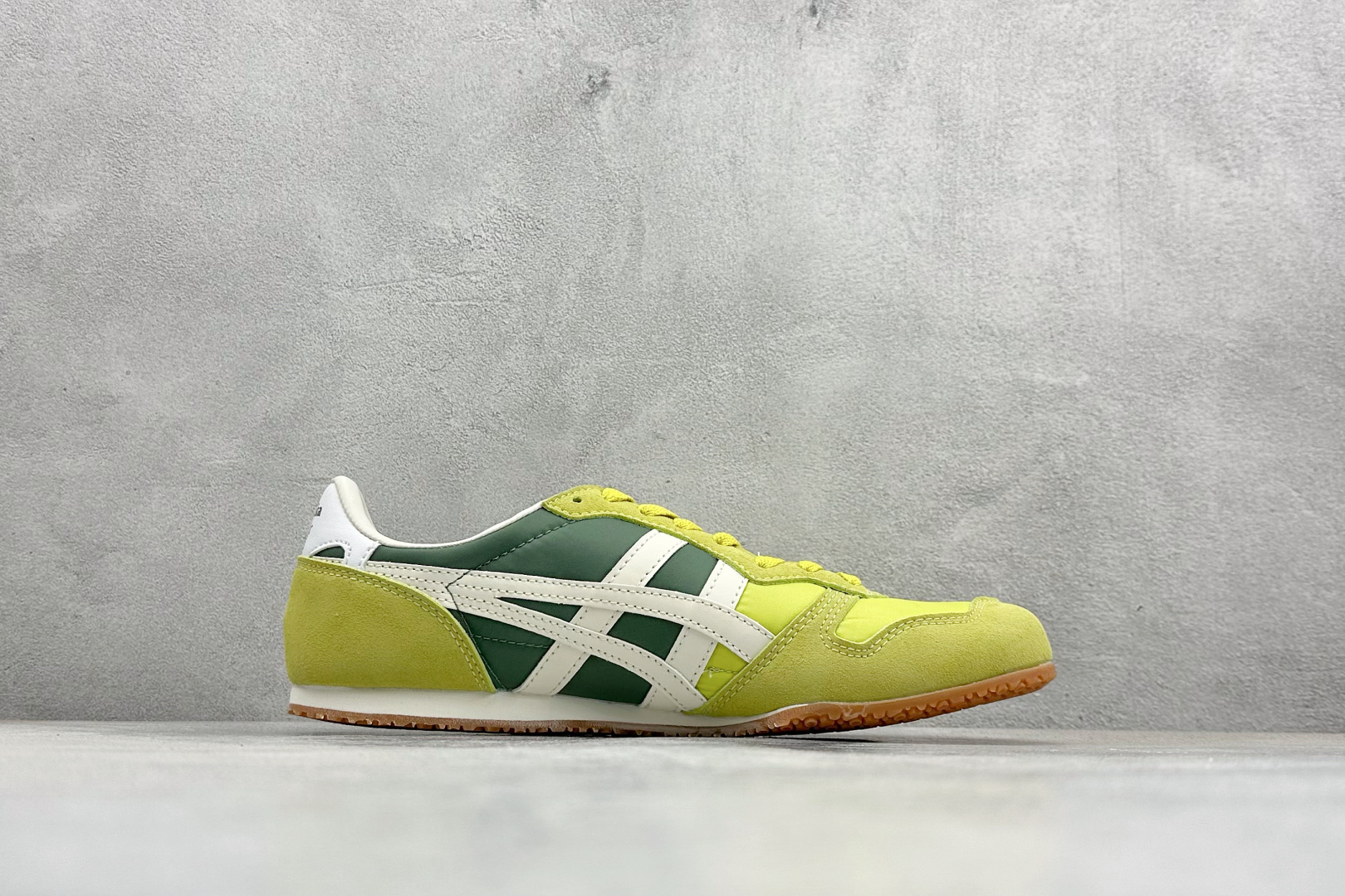 150 CH版Onitsuka Serrano 系列 亚瑟士鬼冢虎 复古经典板鞋 1183B400-305