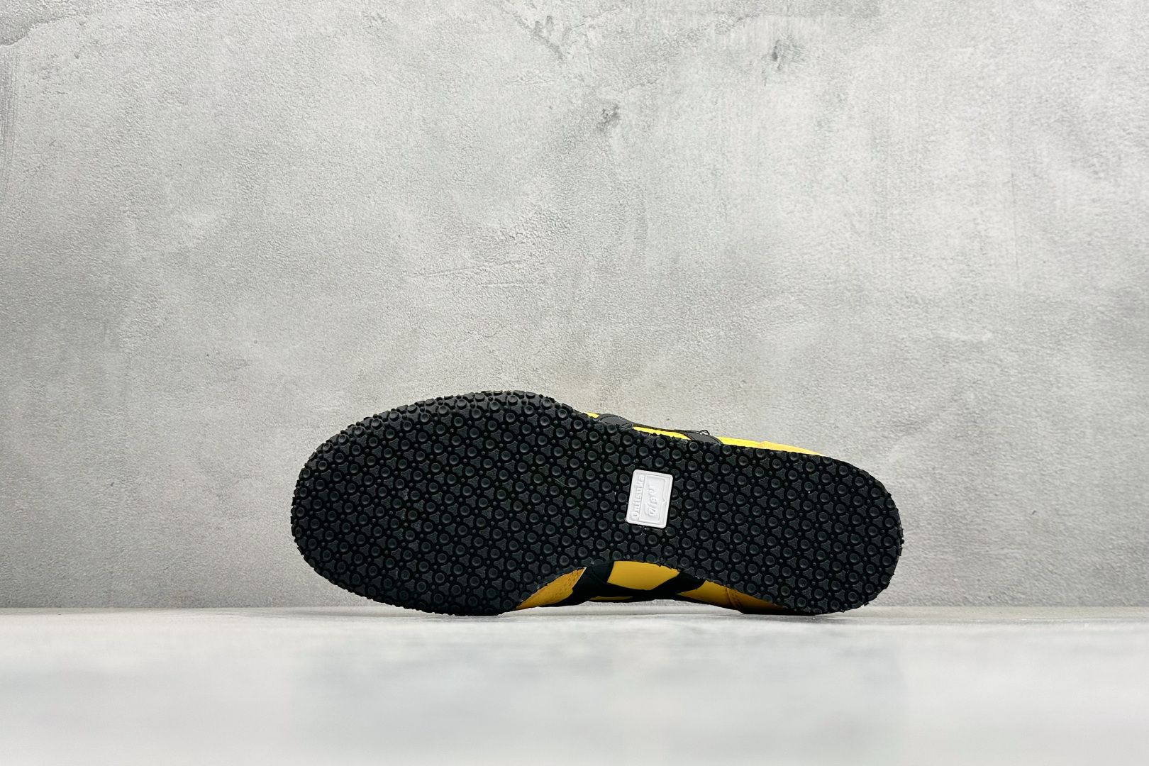 150 CH版Onitsuka Serrano 系列 亚瑟士鬼冢虎 复古经典板鞋 1183B400-755