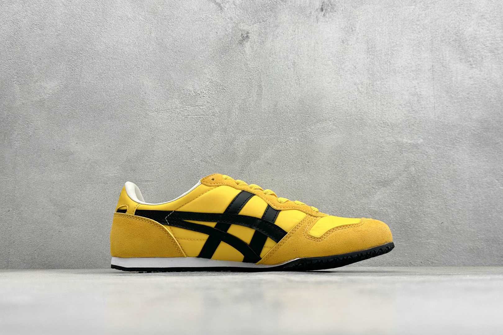 150 CH版Onitsuka Serrano 系列 亚瑟士鬼冢虎 复古经典板鞋 1183B400-755
