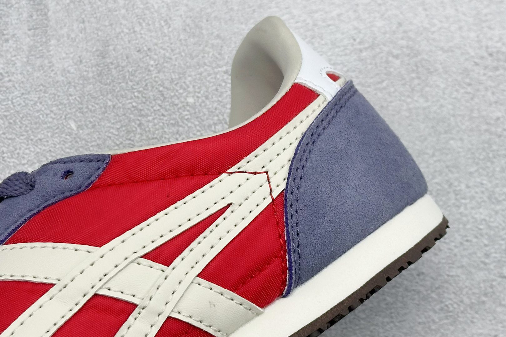 150 CH版Onitsuka Serrano 系列 亚瑟士鬼冢虎 复古经典板鞋 1183B400-501