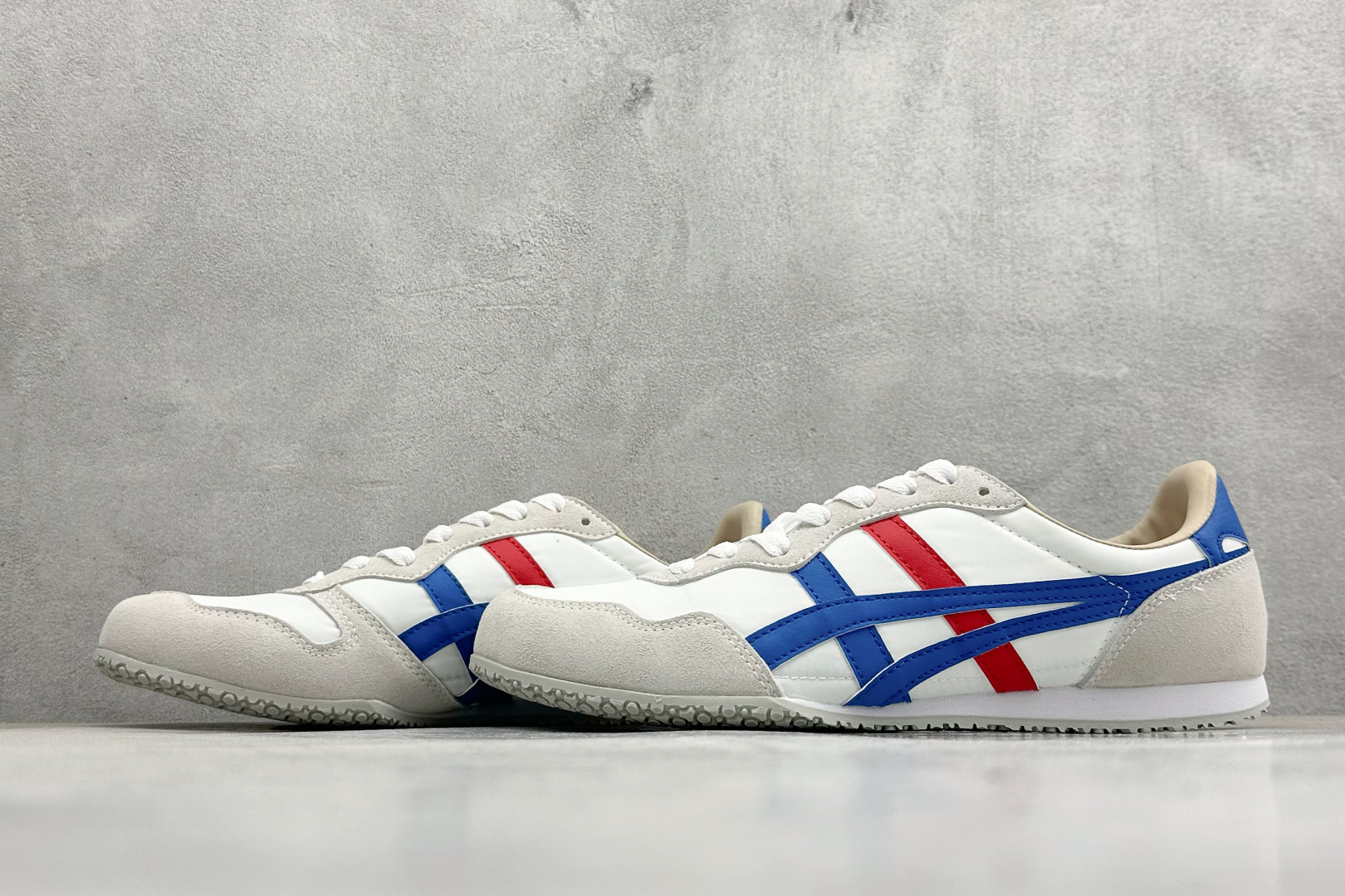 150 CH版Onitsuka Serrano 系列 亚瑟士鬼冢虎 复古经典板鞋 1183B400-100