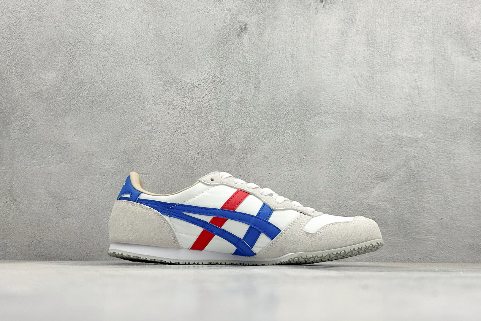 150 CH版Onitsuka Serrano 系列 亚瑟士鬼冢虎 复古经典板鞋 1183B400-100