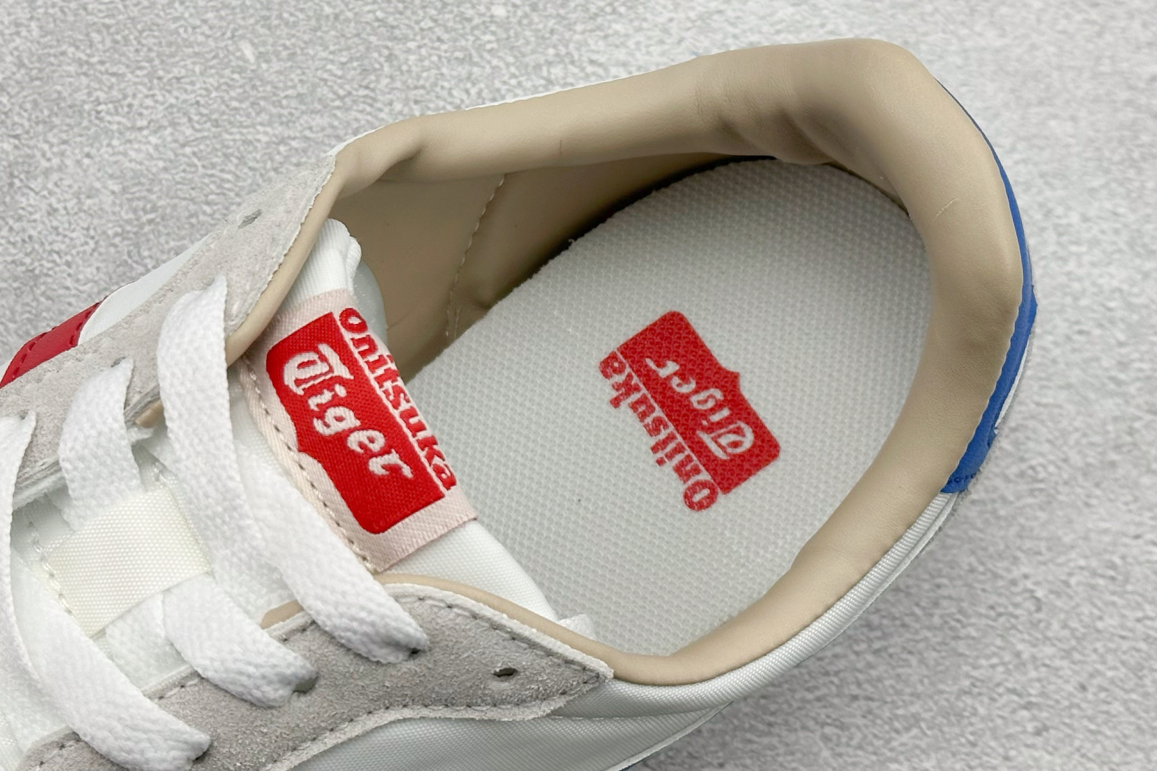 150 CH版Onitsuka Serrano 系列 亚瑟士鬼冢虎 复古经典板鞋 1183B400-100