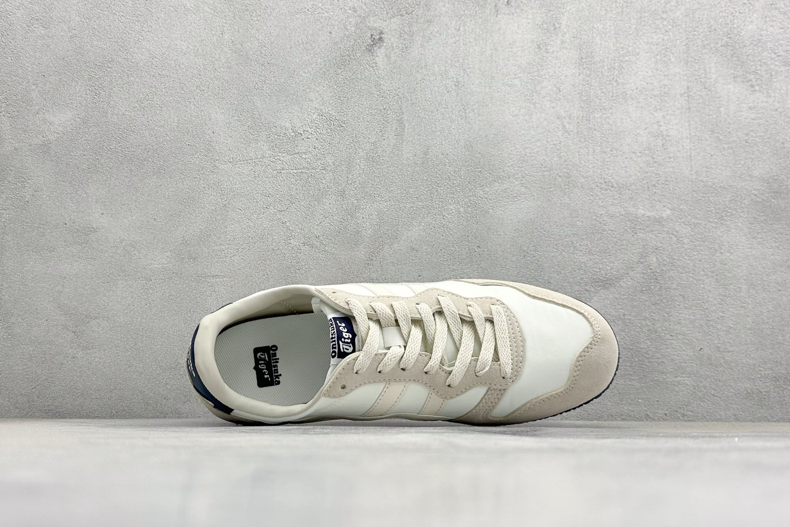 150 CH版Onitsuka Serrano 系列 亚瑟士鬼冢虎 复古经典板鞋 1183B400-252