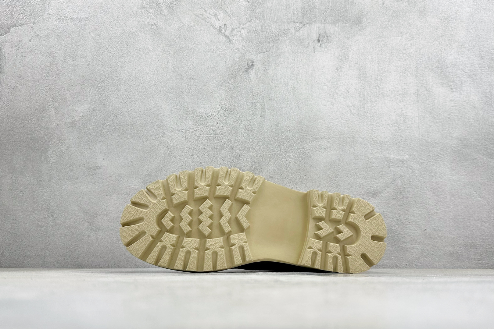 220 Timberland 天伯伦/添柏岚2025秋冬 经典高帮休闲男鞋 TB99556