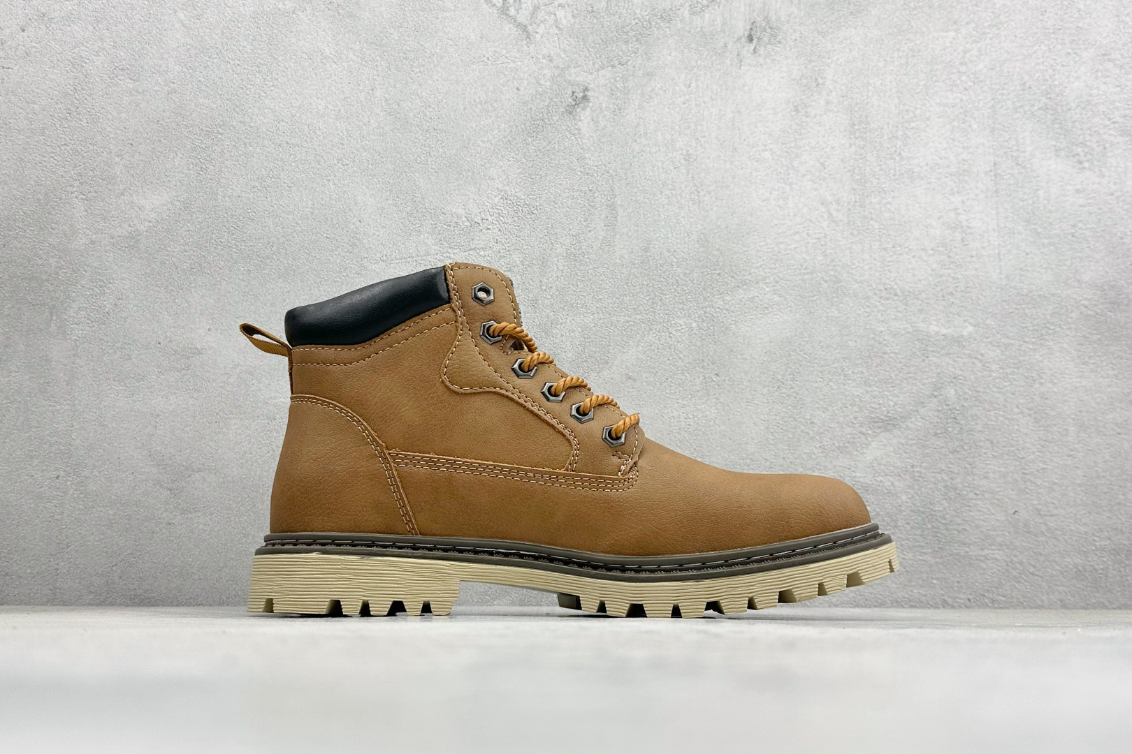 220 Timberland 天伯伦/添柏岚2025秋冬 经典高帮休闲男鞋 TB99556